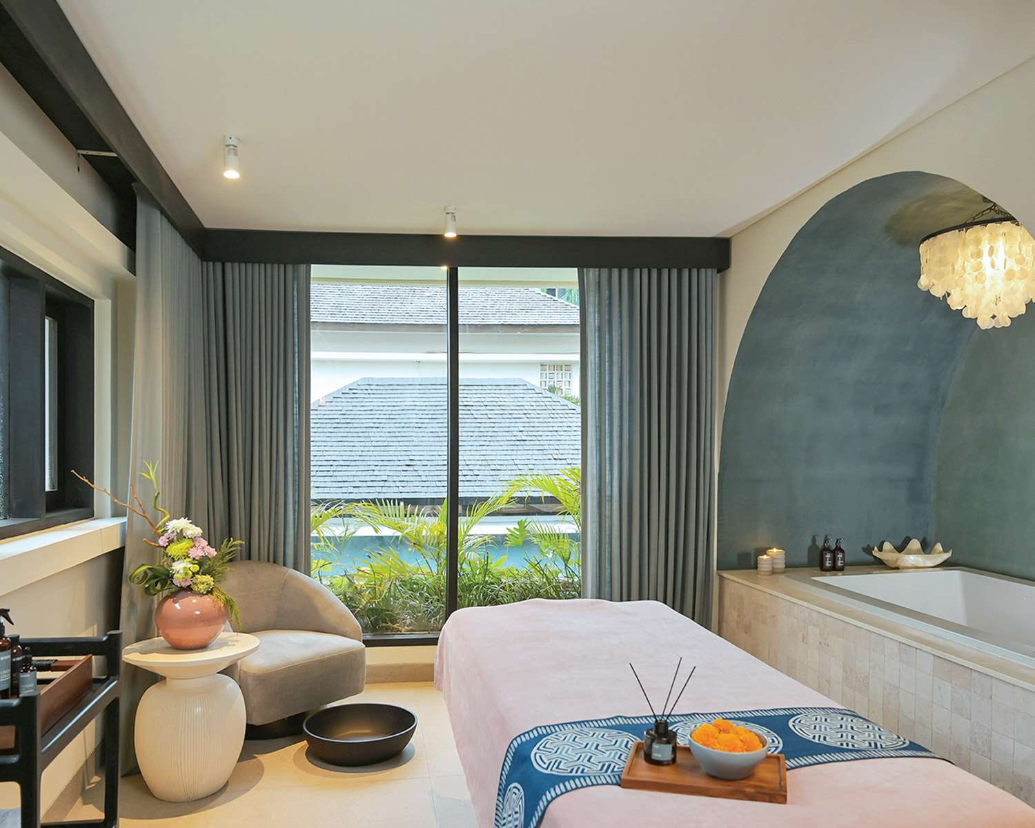Canggu private spa suite